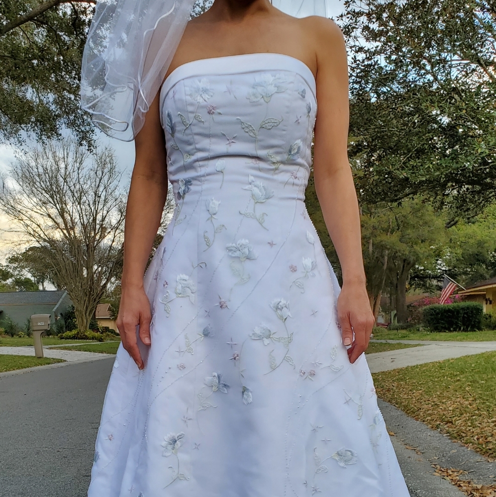 David's Bridal wedding dress Sz.6